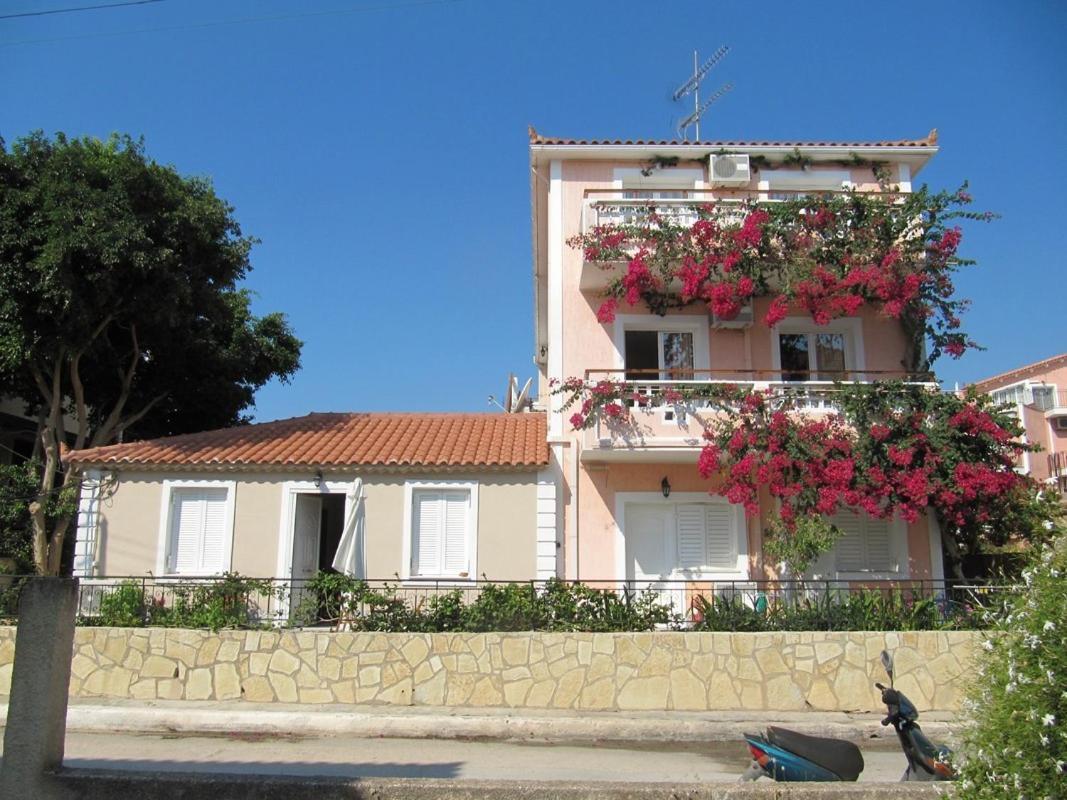 Theodora Studios & Apartments Skala  外观 照片
