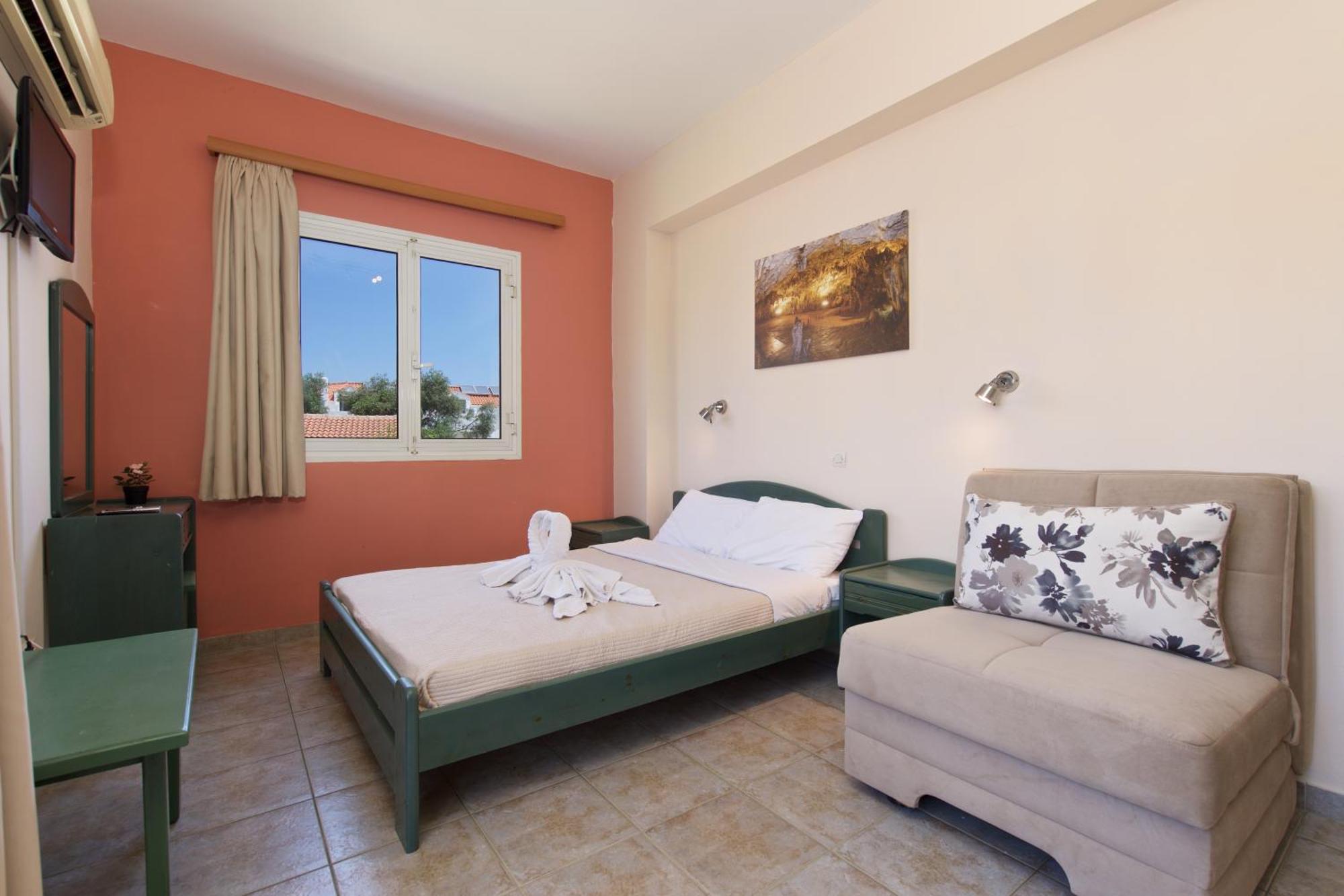 Theodora Studios & Apartments Skala  外观 照片