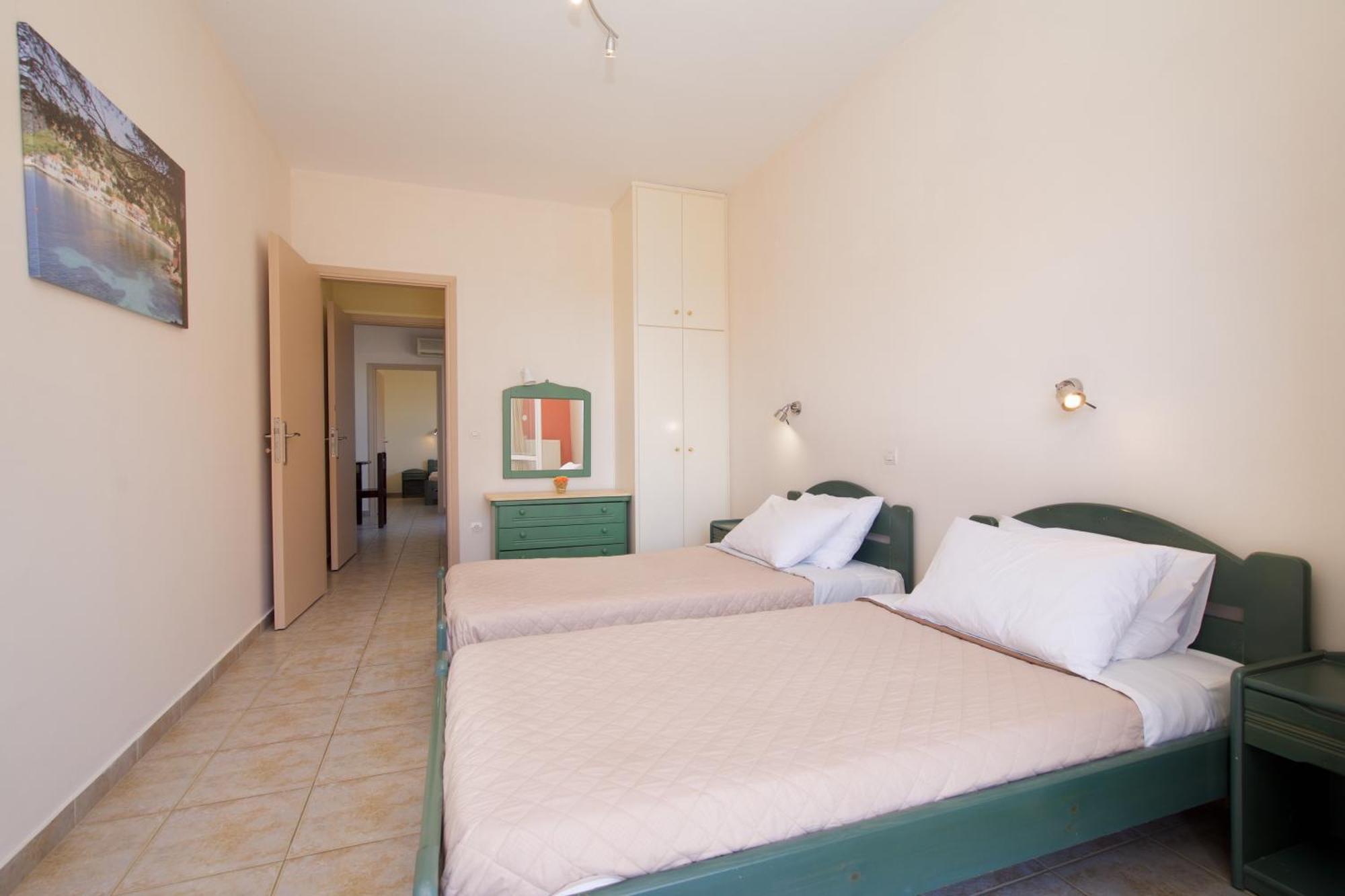 Theodora Studios & Apartments Skala  外观 照片