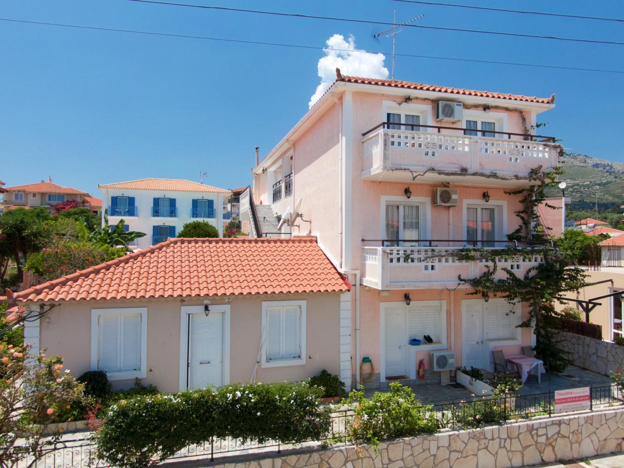 Theodora Studios & Apartments Skala  外观 照片